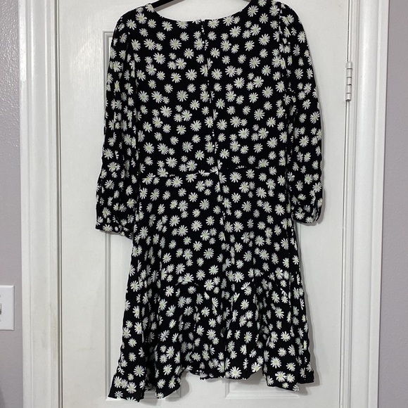 GB Size Large 3/4 sleeve dress size large - Picture 2 of 7
